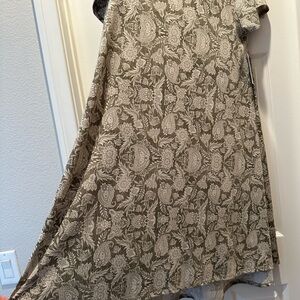 LuLaRoe Dress size L New with Tags The Carly dress